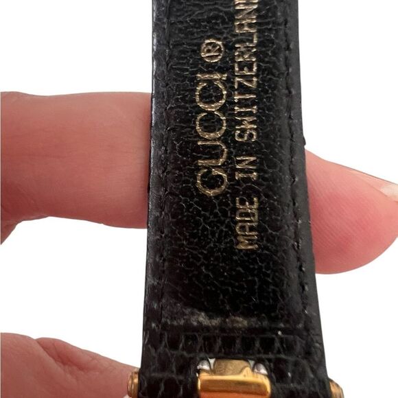 GUCCI Two toned watch - Picture 12 of 13